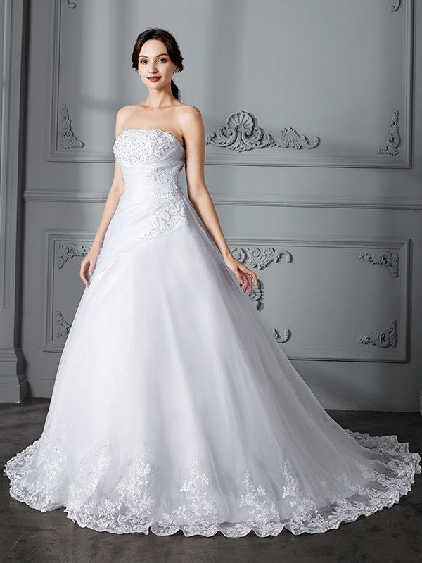 Strapless Ball Train Sleeveless Court Gown Organza Wedding Dresses