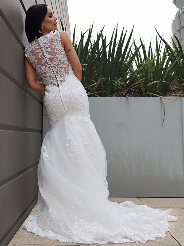 Lace Sweep/Brush Tulle Sleeveless Trumpet/Mermaid V-neck Train Wedding Dresses