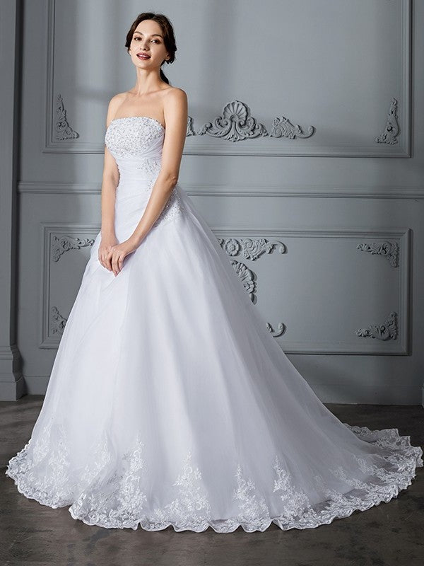 Strapless Ball Train Sleeveless Court Gown Organza Wedding Dresses