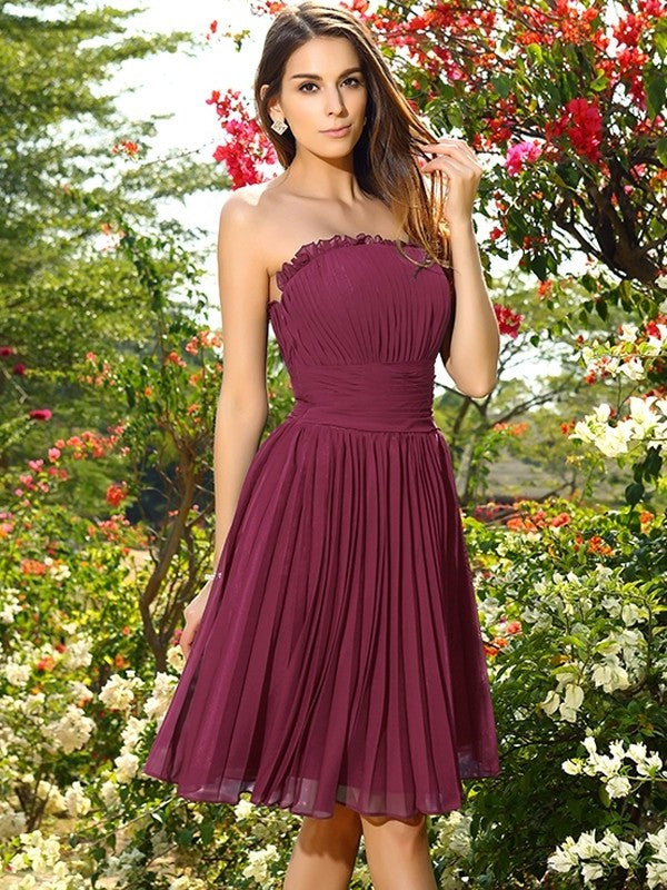 Sleeveless Short A-Line/Princess Strapless Pleats Chiffon Bridesmaid Dresses