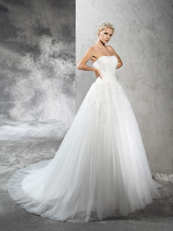 Sleeveless Long Applique Ball Gown Strapless Satin Wedding Dresses