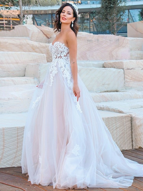 Sweetheart Sleeveless Tulle Sweep/Brush Applique A-Line/Princess Train Wedding Dresses