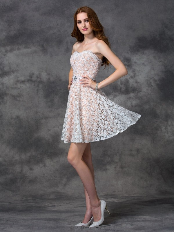 A-line/Princess Sweetheart Lace Homecoming Dresses Sleeveless Short Kaydence Lace Cocktail Dresses