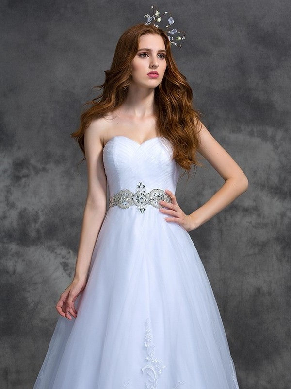 Beading A-line/Princess Long Sleeveless Sweetheart Satin Wedding Dresses