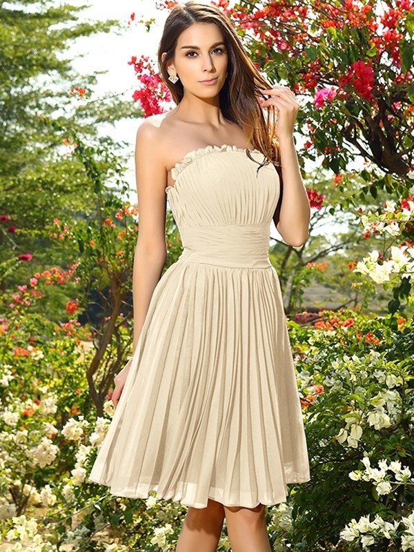 Sleeveless Short A-Line/Princess Strapless Pleats Chiffon Bridesmaid Dresses