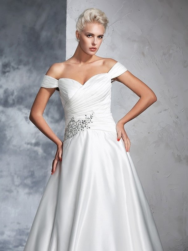 Sleeveless Gown Off-the-Shoulder Long Ruched Ball Taffeta Wedding Dresses