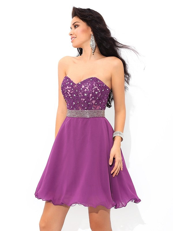 A-Line/Princess Kirsten Sweetheart Beading Sleeveless Short Homecoming Dresses Chiffon Cocktail Dresses