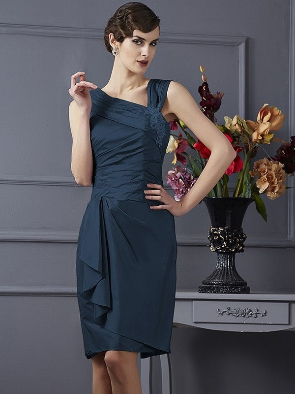 Short Sheath/Column Sleeveless Applique Taffeta Bridesmaid Dresses