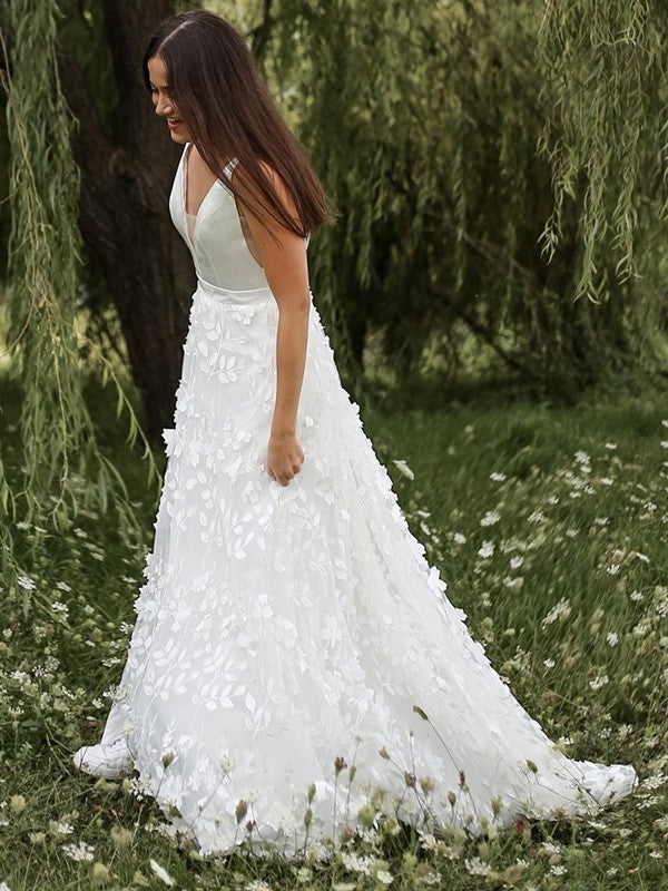 Applique Sleeveless Organza A-Line/Princess V-neck Sweep/Brush Train Wedding Dresses