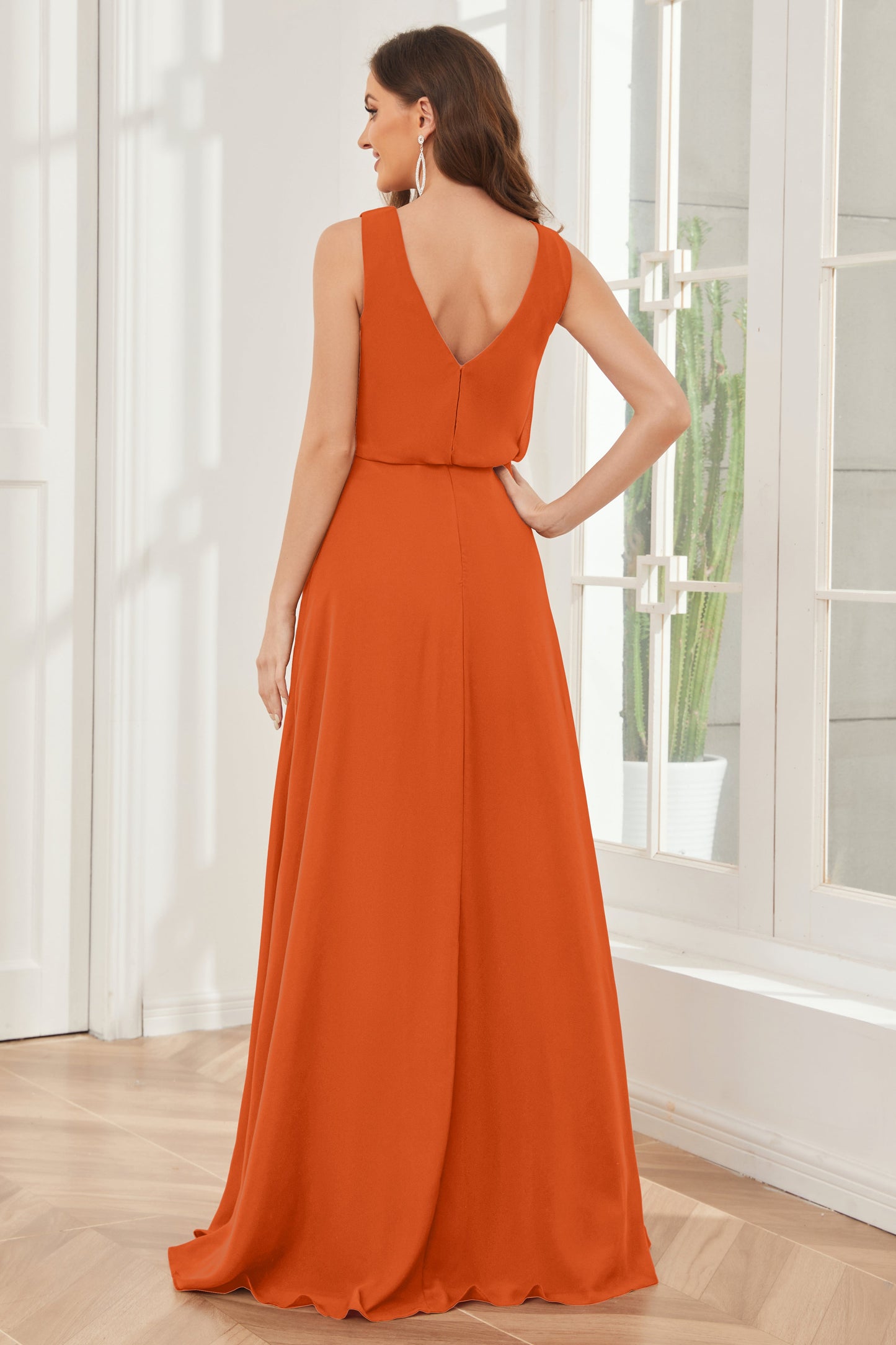 Column Cowl Neck Sleeveless Chiffon Bridesmaid Dresses